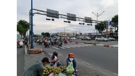 오래간만에 보는 베트남 거리 오토바이 물결